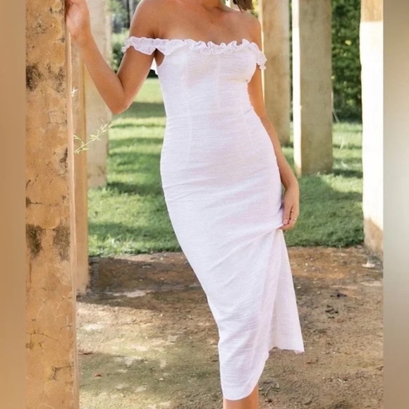 Petal and Pup Florez Dress in White - Picture 4 of 14